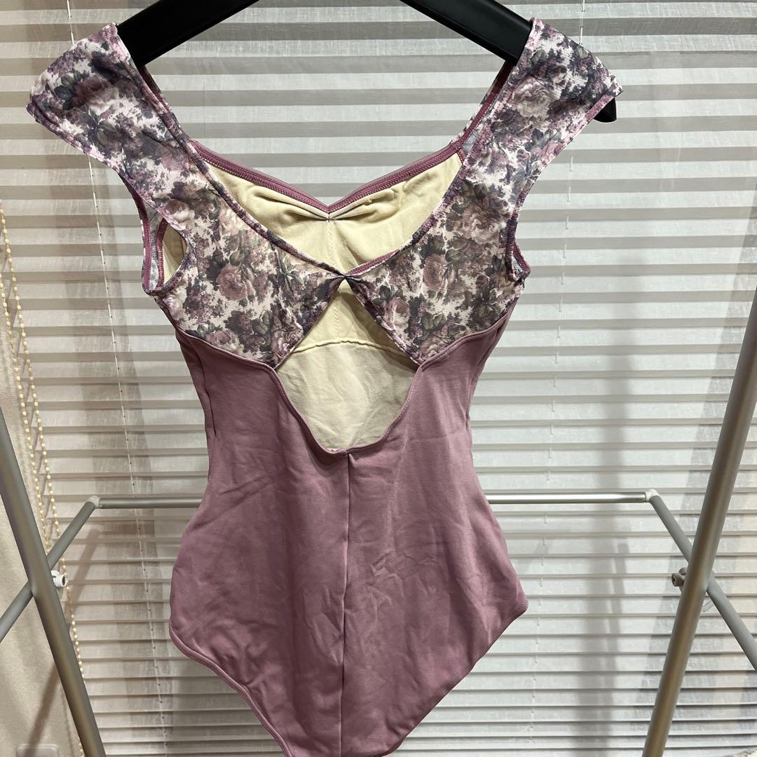 チャコット 紫色 フラワープリント レオタード