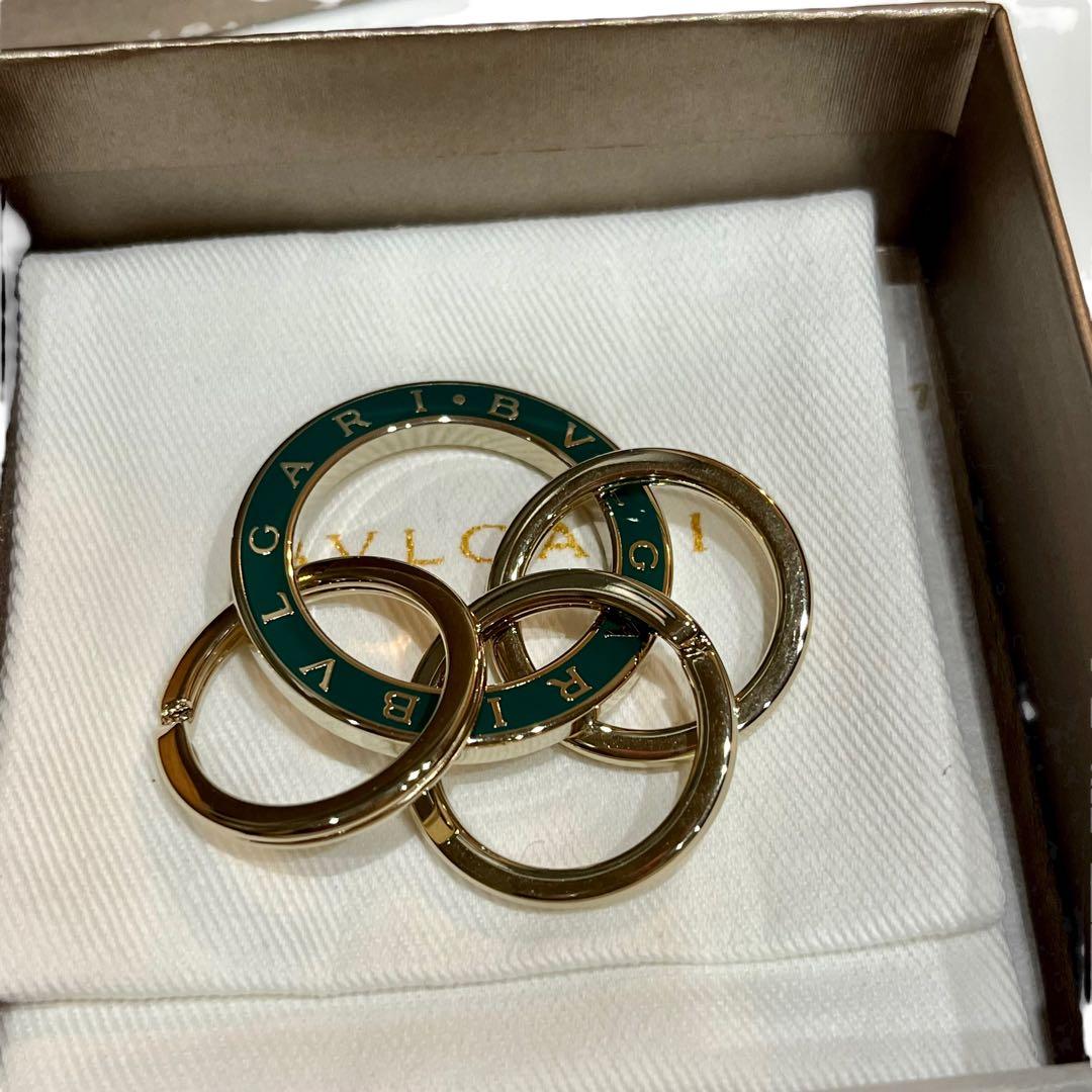 とまみ様ブルガリ 3連キーリング キーホルダー チャーム ロゴサークル　グリーン