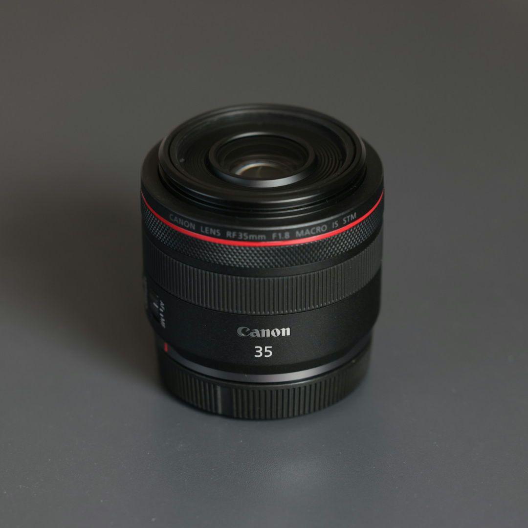 Canon RF 35mm F1.8 マクロレンズ