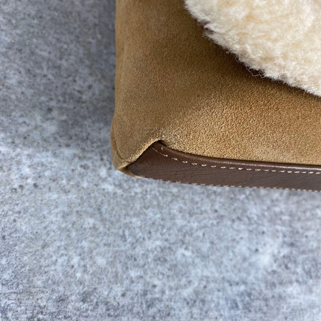 良品 UGG アグ シープスキン ショルダーバッグ スエード本革 ボア ムートン