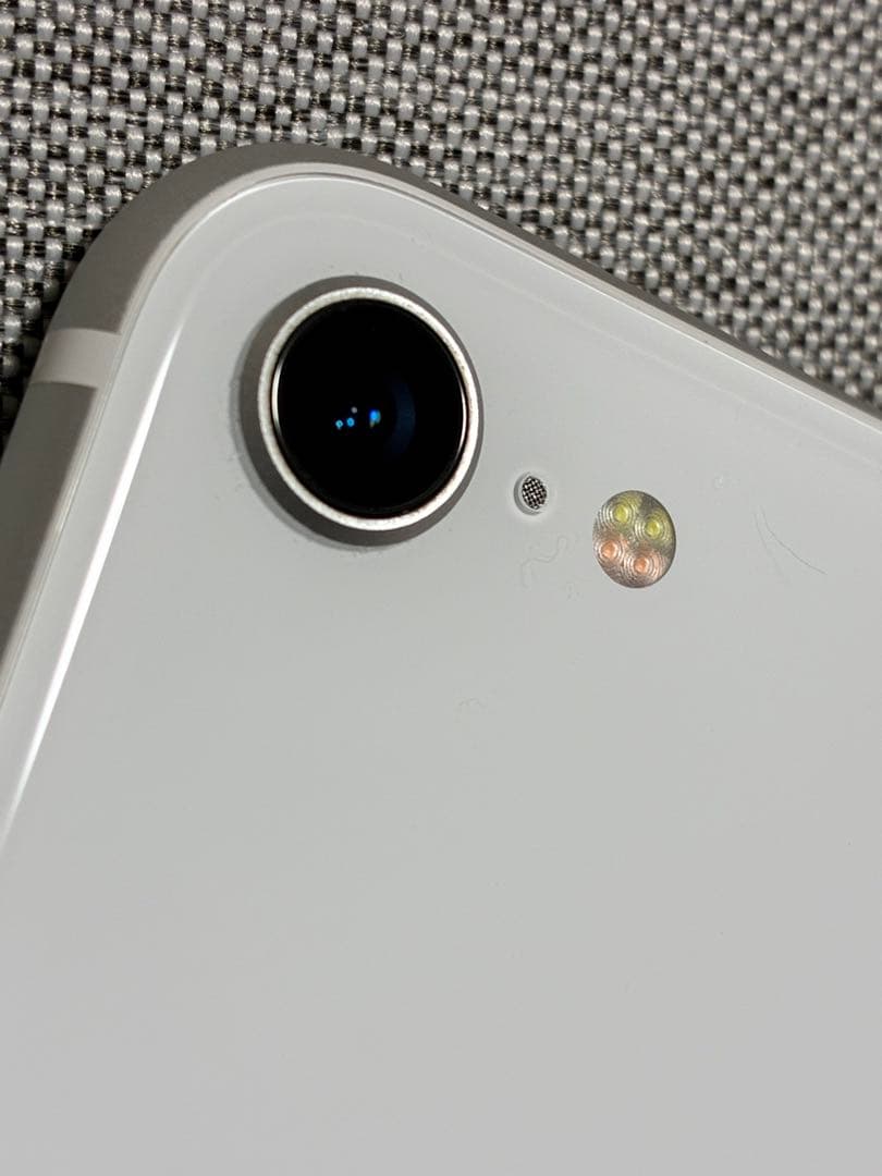 iPhone SE（第2世代）256GB SIMフリー 本体／バッテリー劣化あり