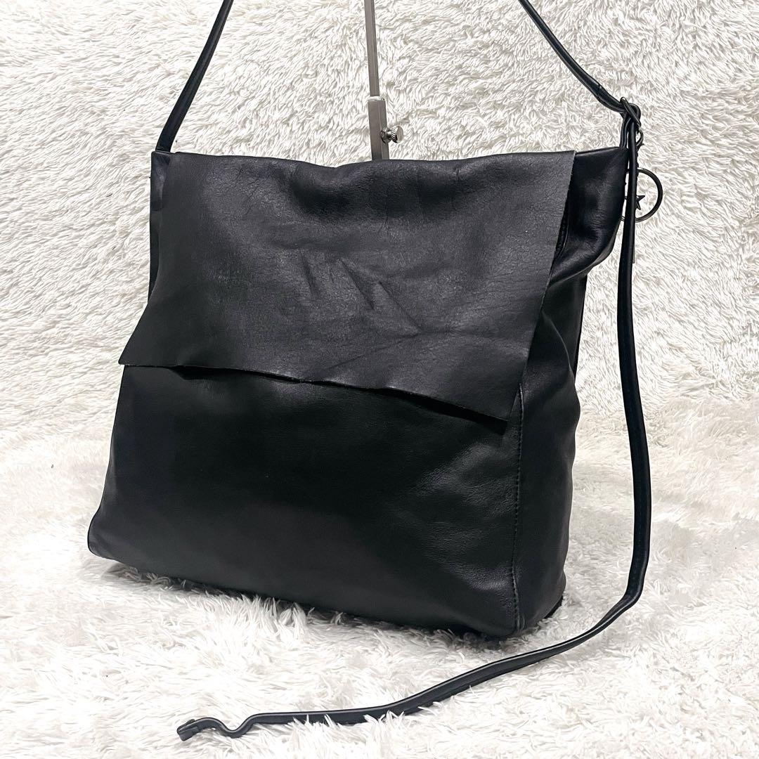 【美品】 ear PAPILLONNER 牛革 シンプルフラップショルダーバッグ