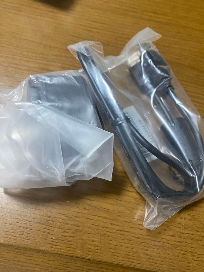 CASIO EX-FR100L デジタルカメラ ホワイト LEDリングライト付き