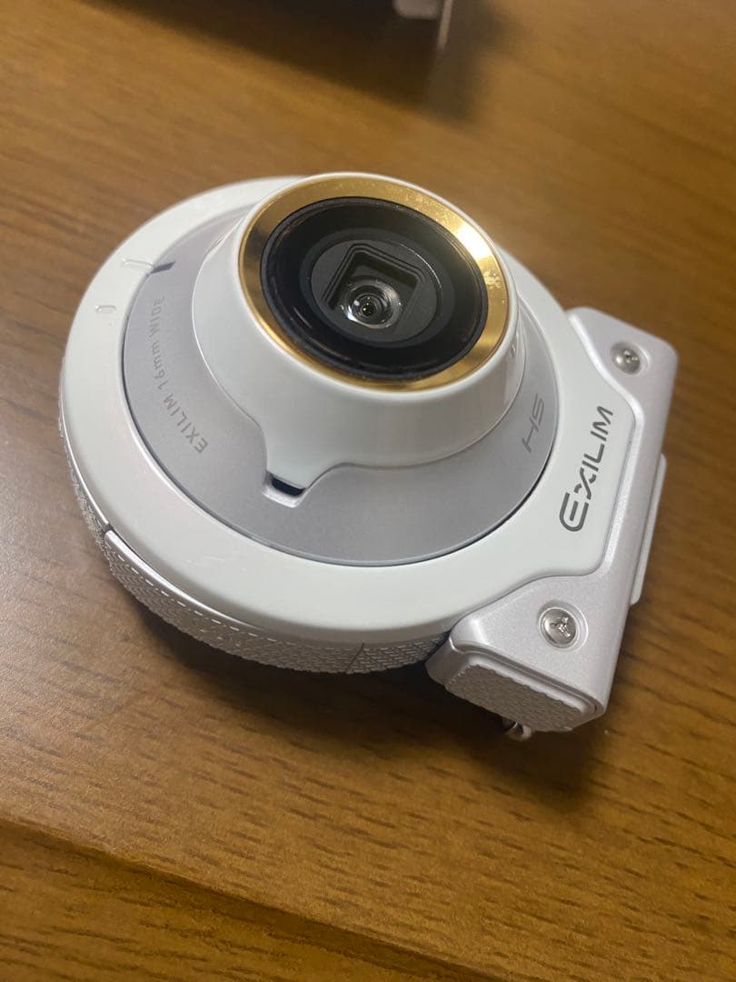 CASIO EX-FR100L デジタルカメラ ホワイト LEDリングライト付き