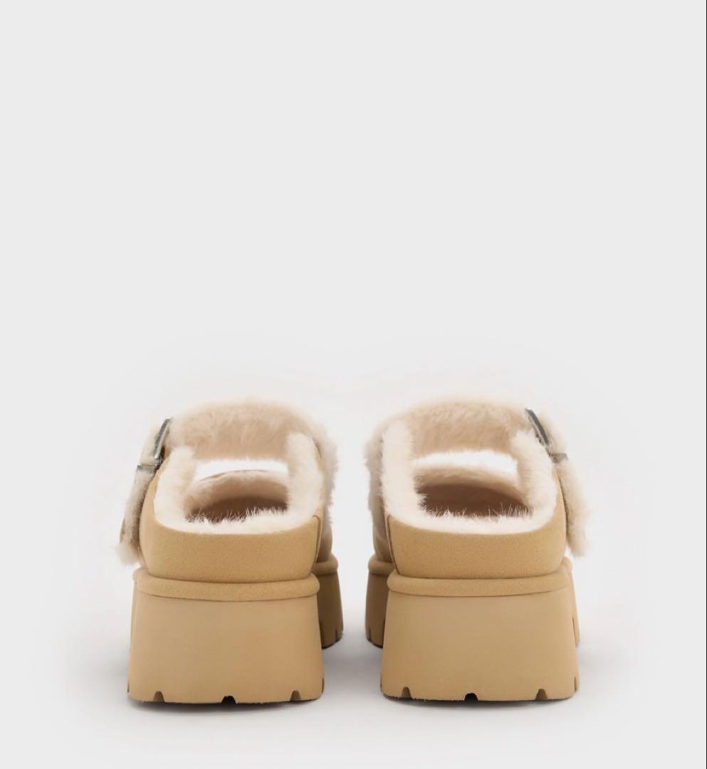 Bergen ベルゲン テクスチャーファートリムバックルプラットフォームミュール