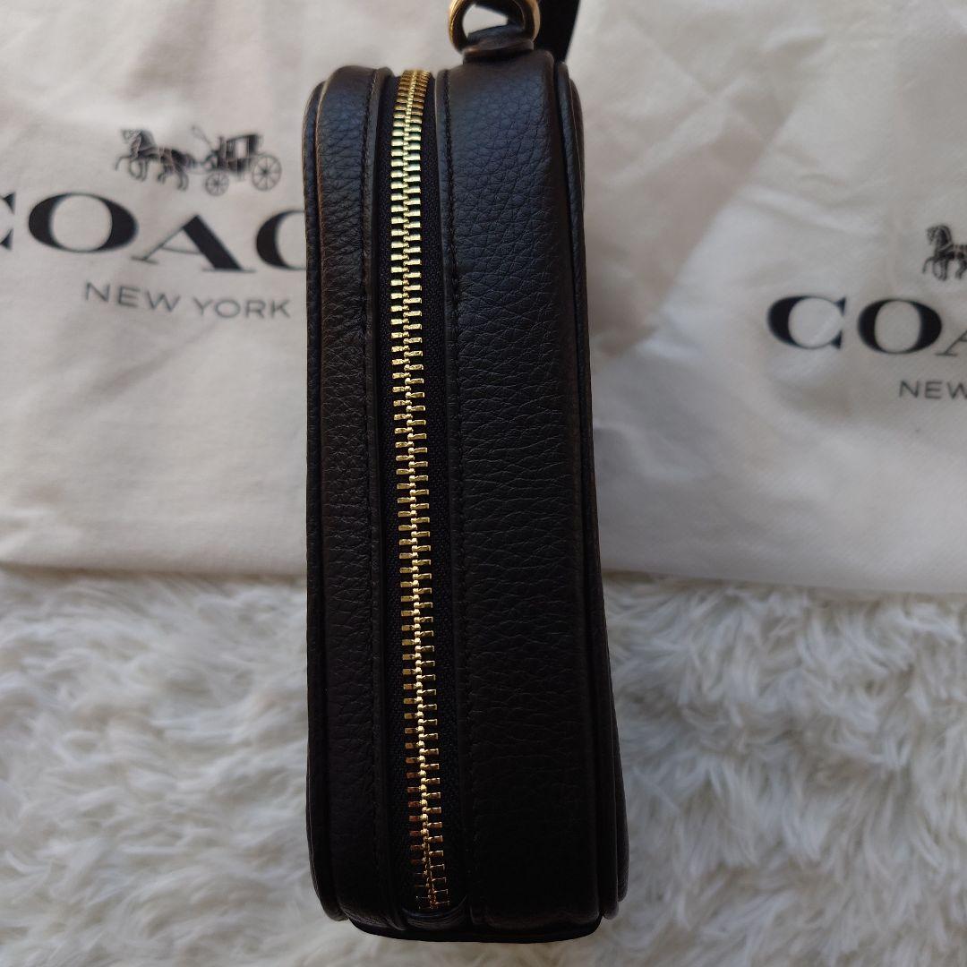 ✨COACH ✨ブラックレザースマホショルダーバックツーウェイ　新品未使用‼️