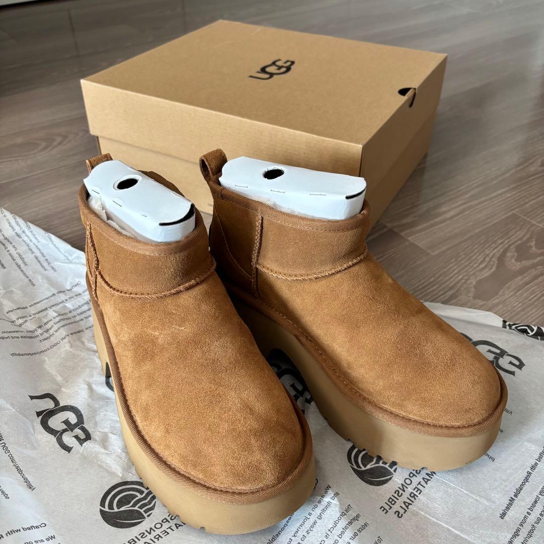 【美品】UGG ブラウン 厚底ムートンブーツ