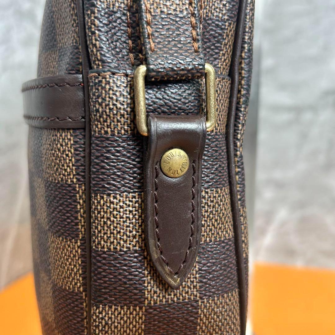 真贋済　ルイヴィトン　ダミエ　ダヌーヴ　ショルダーバッグ　エベヌ