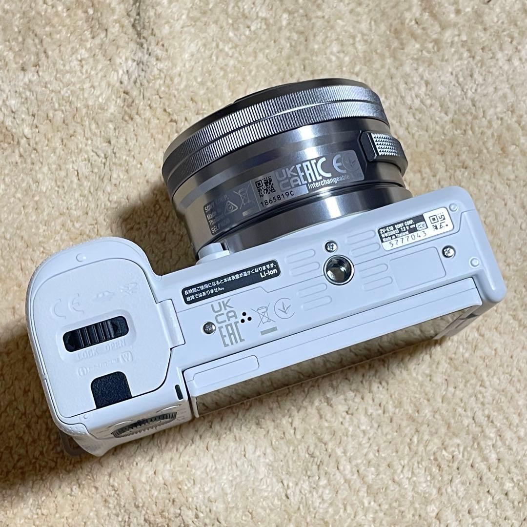 忍【極美】SONY ZV-E10 ズームレンズセット