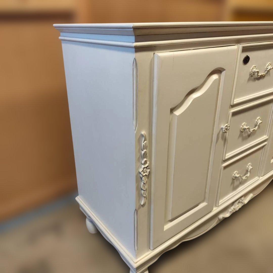 リュバンシュ ロココ アンティーク風 キー付 ホワイト洋服ダンス キャビネット