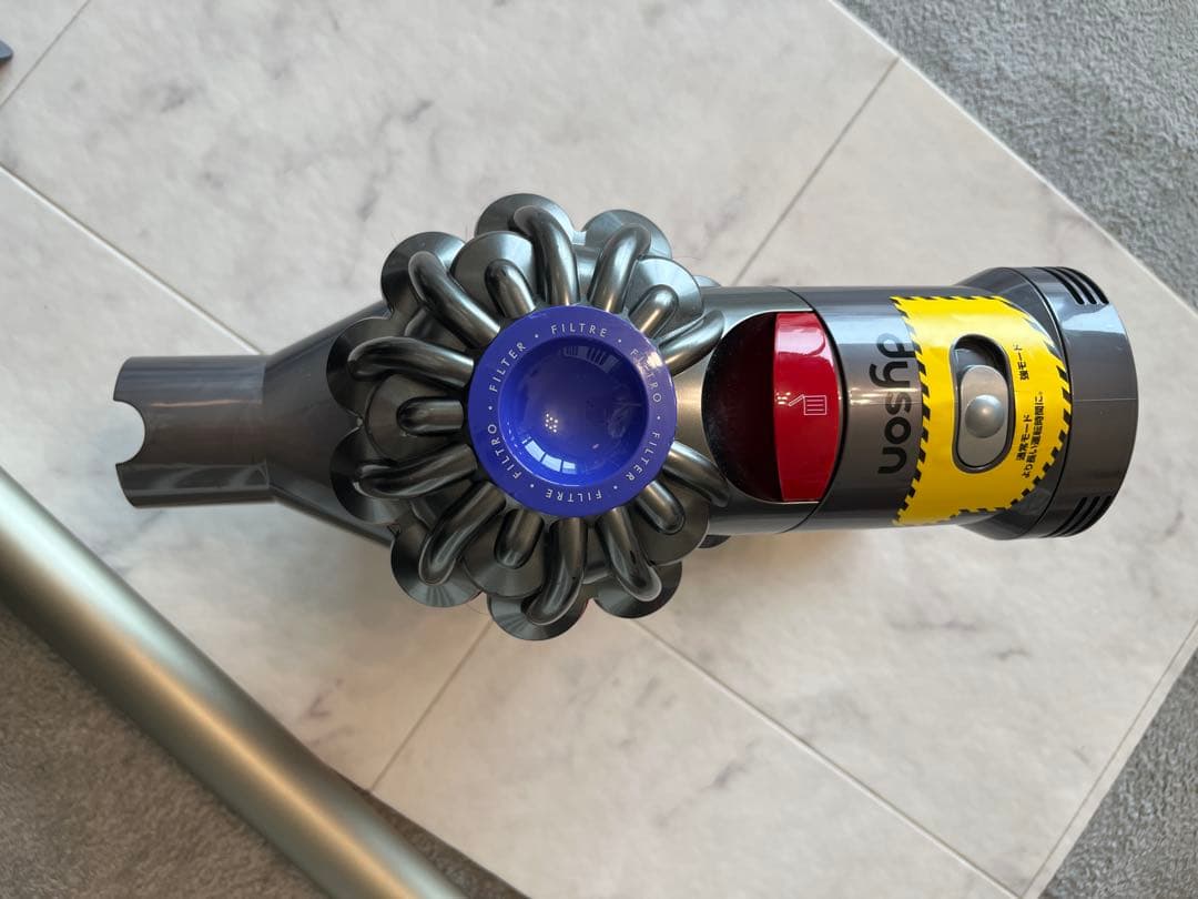 チ*チ様 【正規品】dysonダイソン Ｖ７コードレスクリーナー　フルセット