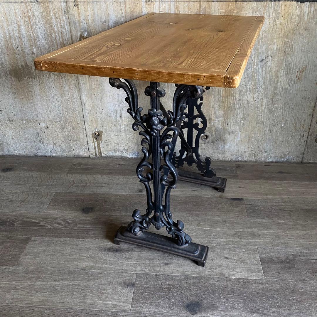 フランスヴィンテージ　鉄脚×古材 アンティークテーブル　カフェテーブル
