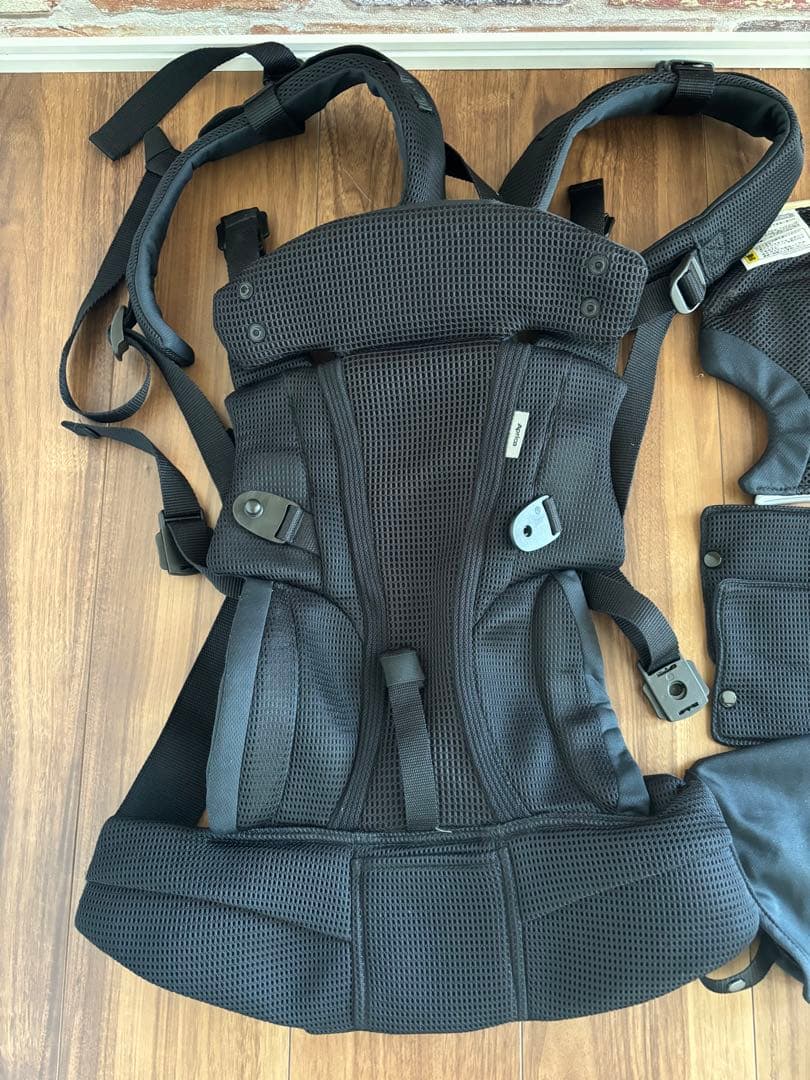 【説明書、箱有】アップリカ　ラクリス　ブラック