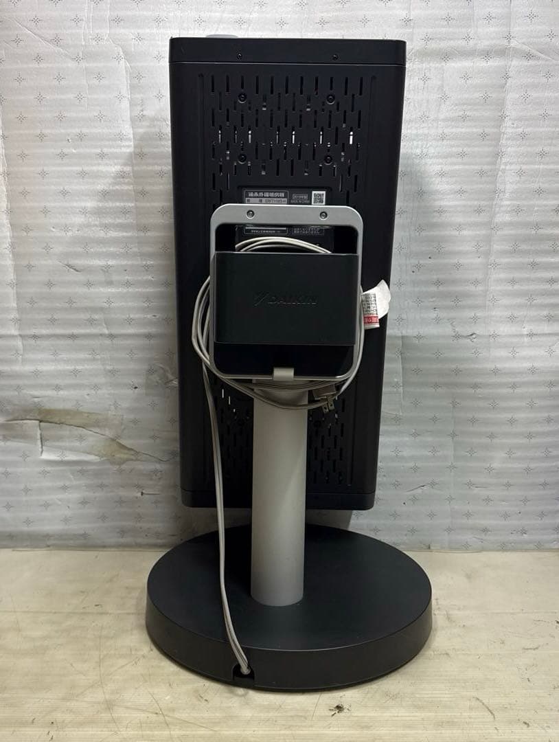 DAIKIN ERFT11WS-H ダイキン セラムヒート 遠赤外線暖房機