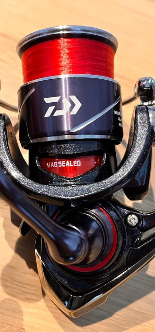 【中古】ダイワリール　20月下美人X LT2000S