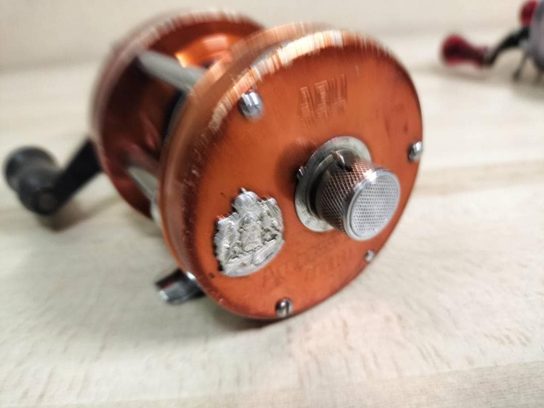 ☆ABU GARCIA アブ アンバサダー 4000D　ビンテージリール　橙