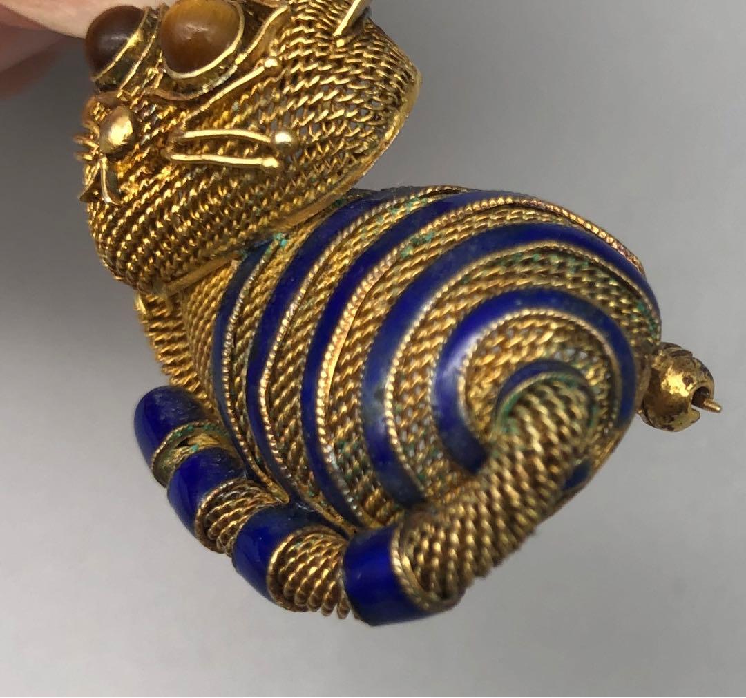 中国骨董品ゴールドメッキブルーエナメルメッシュタイガーアイキャット猫ピンブローチ
