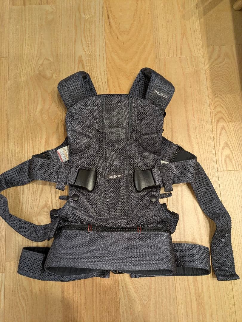 【美品】ベビービョルン　ベビーキャリア　抱っこ紐　ワンカイ　限定色