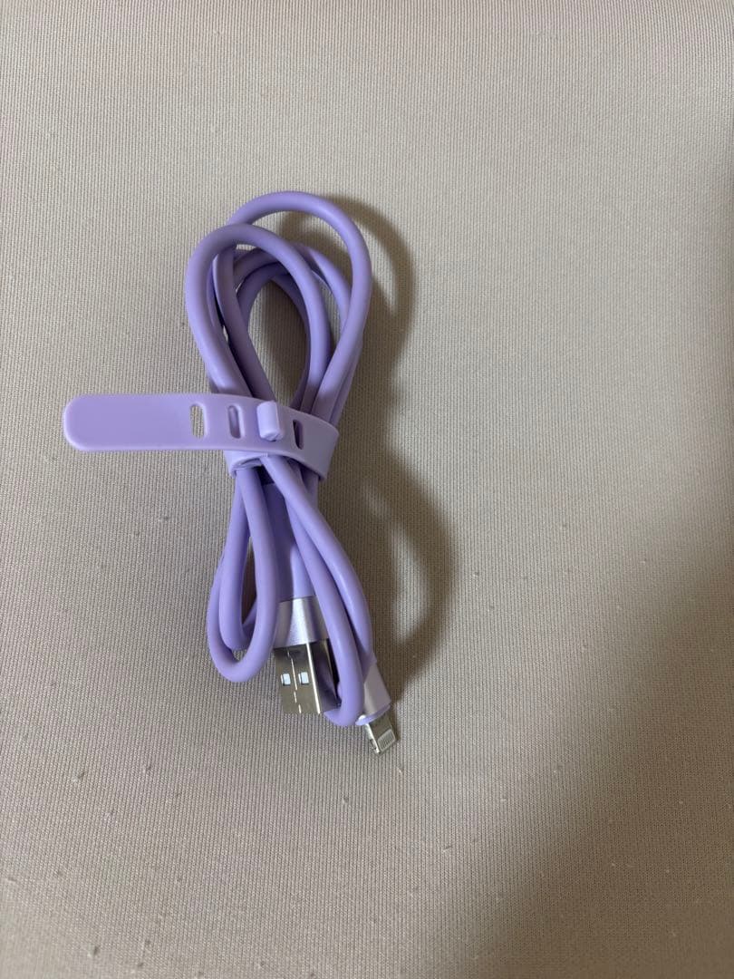 iPhone 8 64G ゴールド 背面ひび割れ SIMロック解除済み