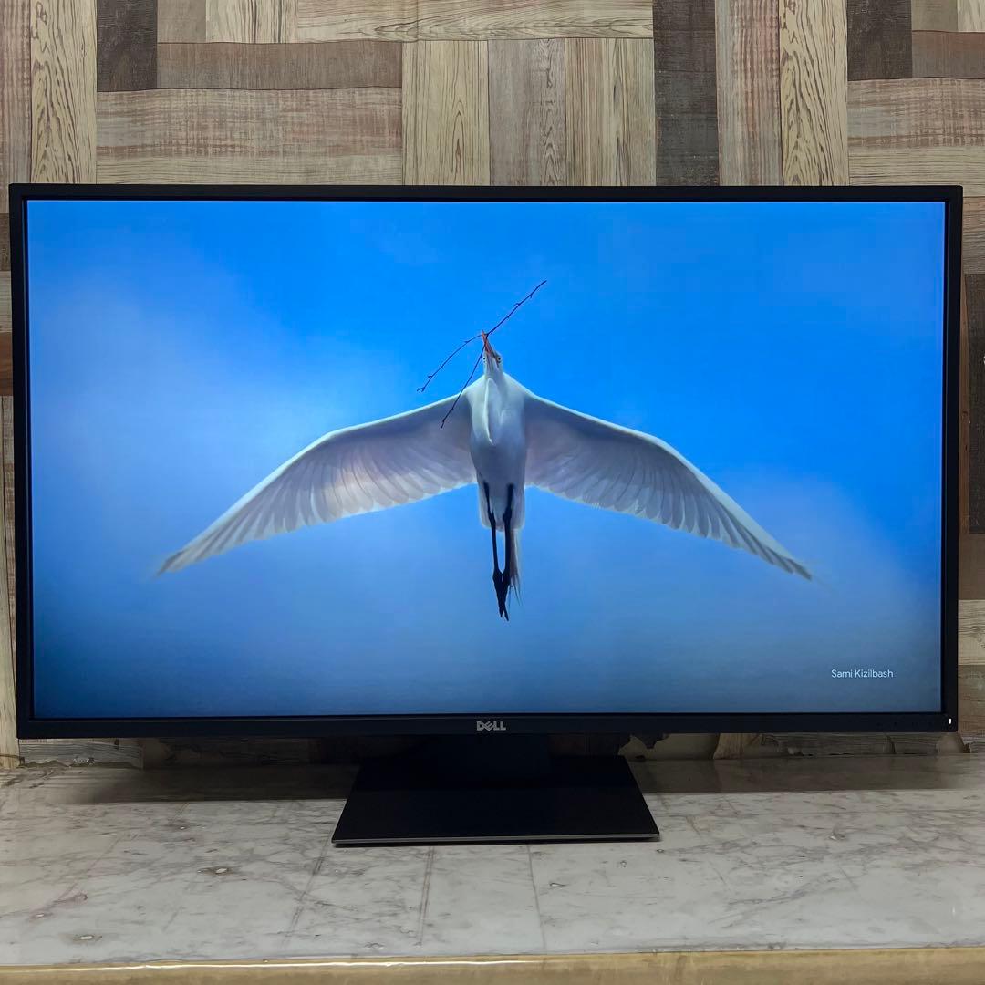 その受渡❣️全国送料込DELL4K43V型4画面同時表示 P4317Qスピーカー