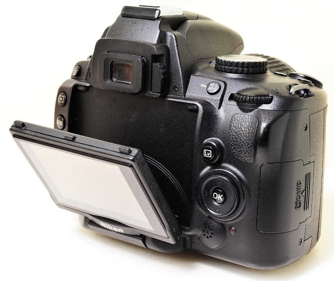 ニコン Nikon D5000♡動画撮影・自撮・スマホ転送可♡手振れ補正付レンズ