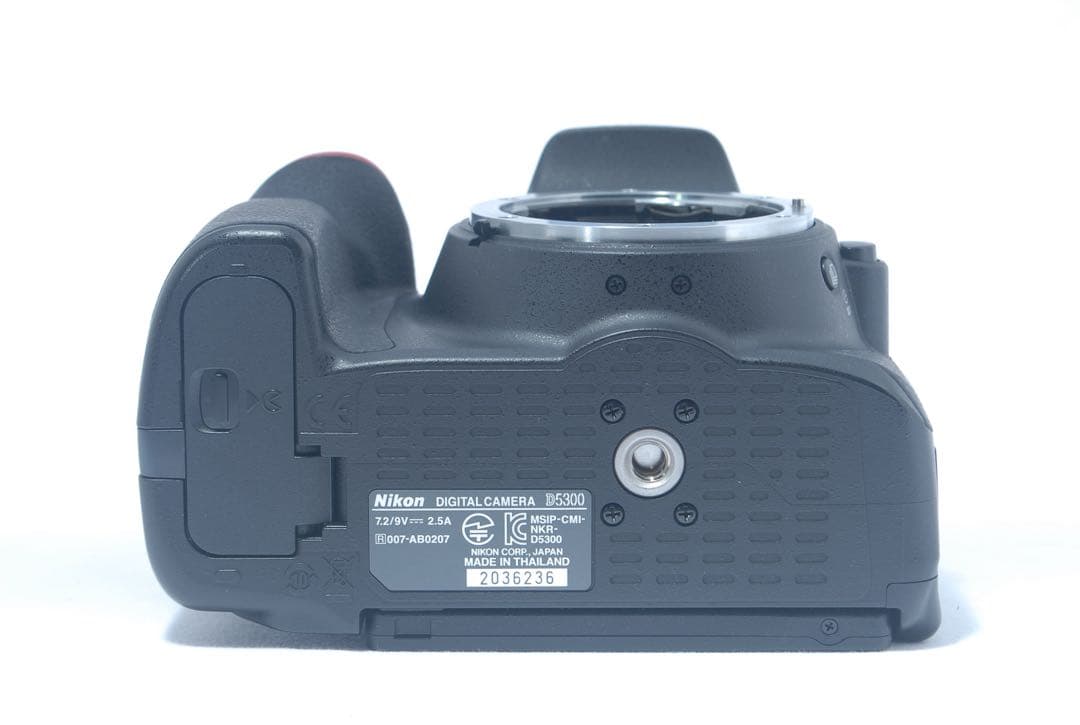 ニコン♥️一眼レフ♥️人気機種♥️ダブルレンズ♥️迷ったらコレ♥️完璧セット♥️Nikon