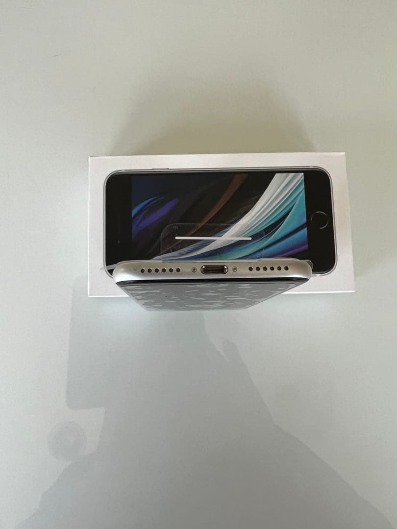 [値下げ]Apple iphone SE 第2世代