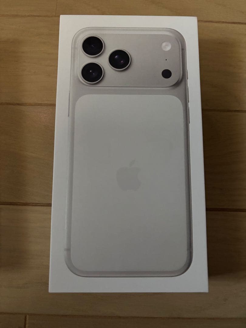 l*n様 iPhone17 promax 256GB 充電回数8〜9回