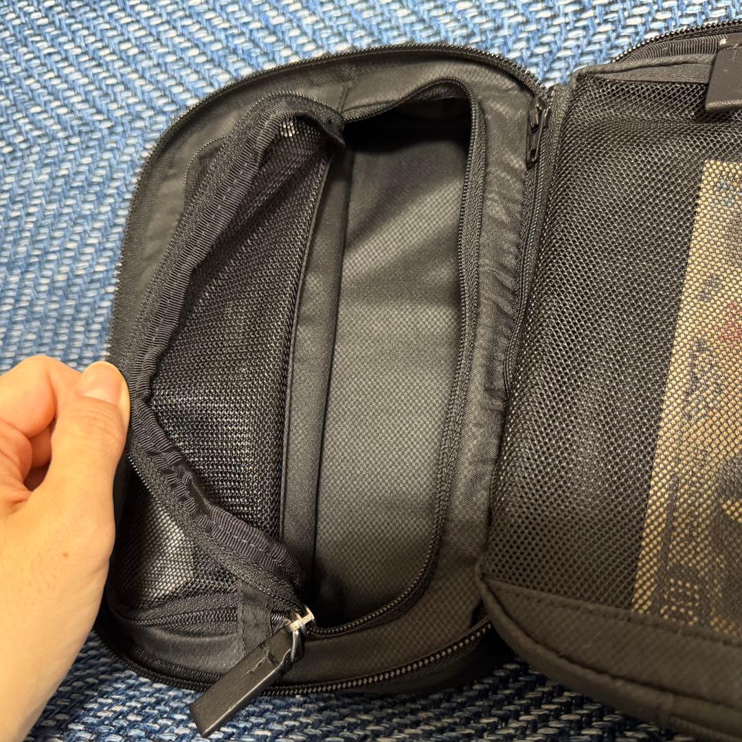 【美品】TUMI トラベルポーチ ガジェットケース 黒 匿名配送