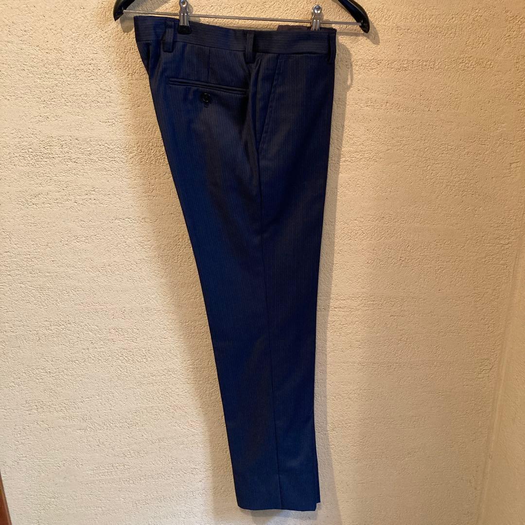 綾鷹ティー 美品！EPOCA UOMO ダークブルーのストライプスーツ