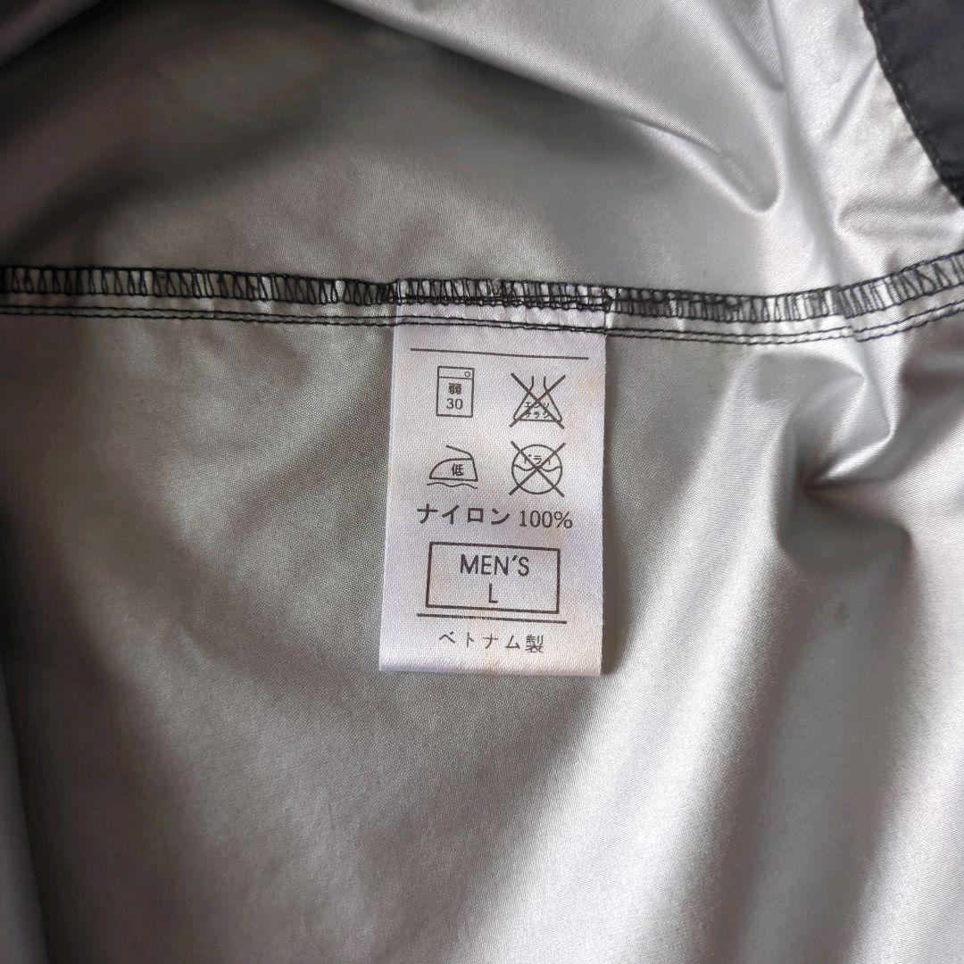 美品ナイキナイロンジャケットピステワンポイント刺繍バックプリント黒L