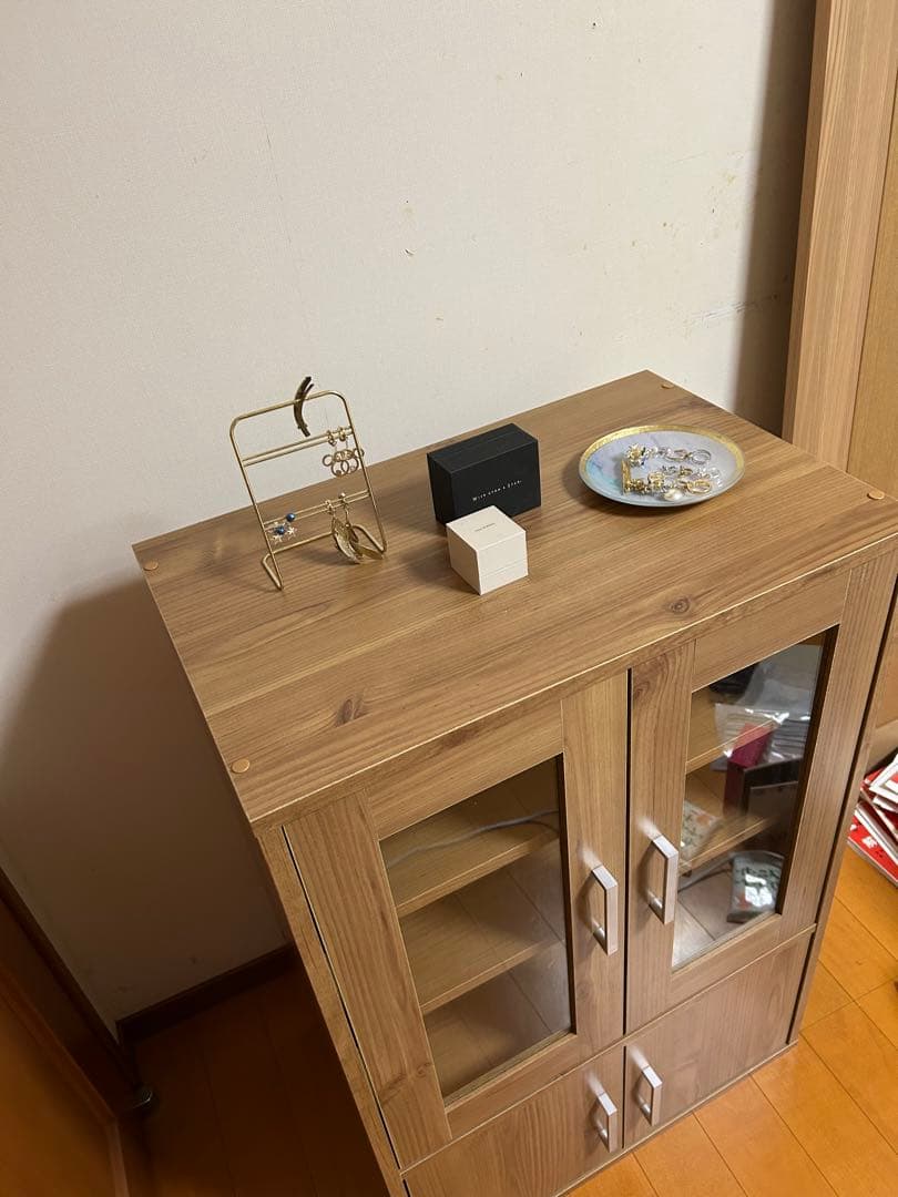 【美品】ガラスキャビネット 食器棚　ナチュラル　引き取り大歓迎 傷なし