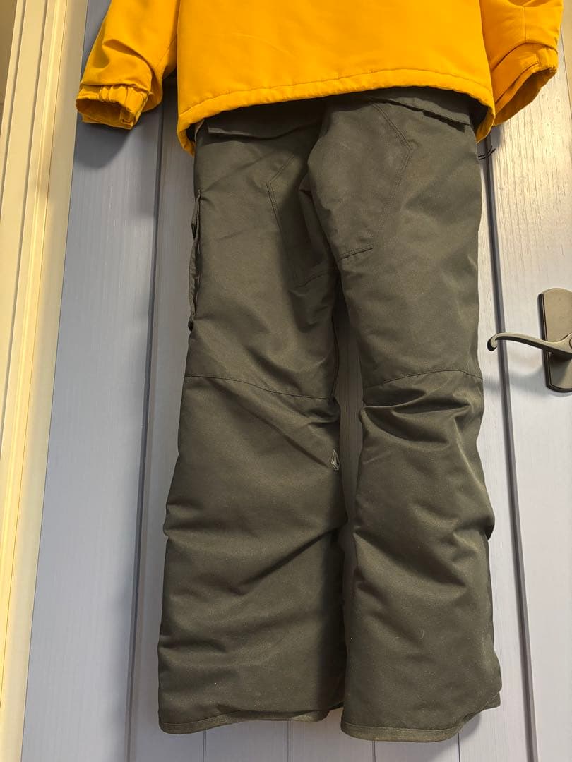 VOLCOM ボードウェア　キッズ　上S 下M