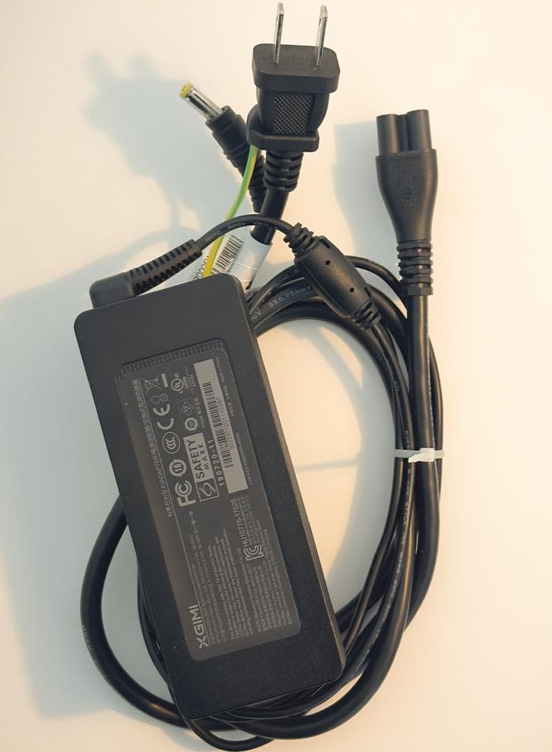 XGIMI Halo+ スタンド付き | 高輝度/スピーカー内蔵/静音