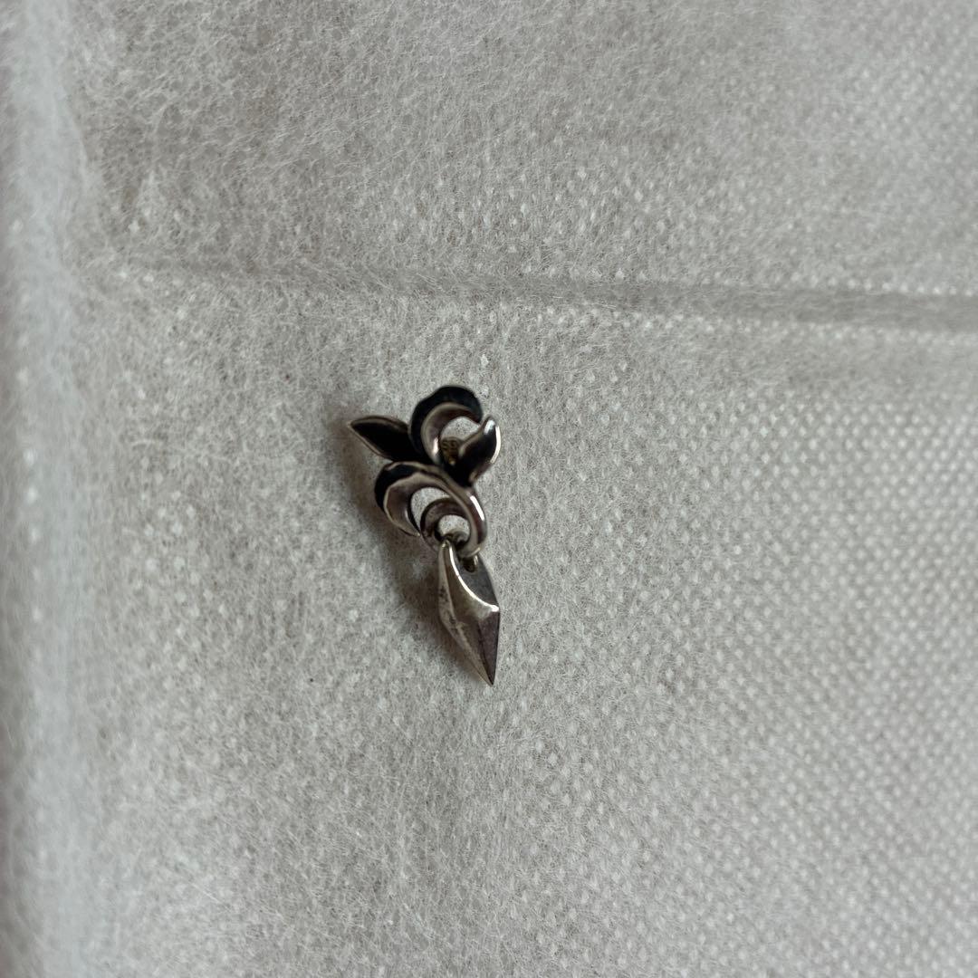 ブラッディマリー　ライトピアス