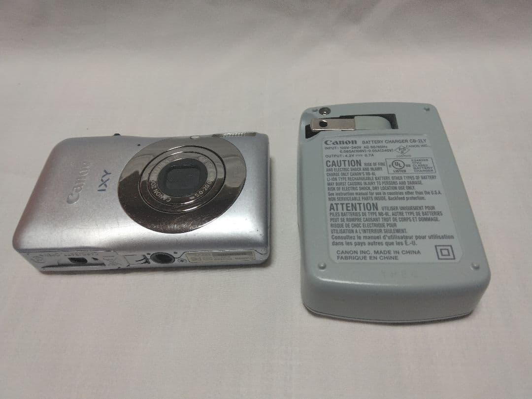 Canon IXY 200F 小キズ多数