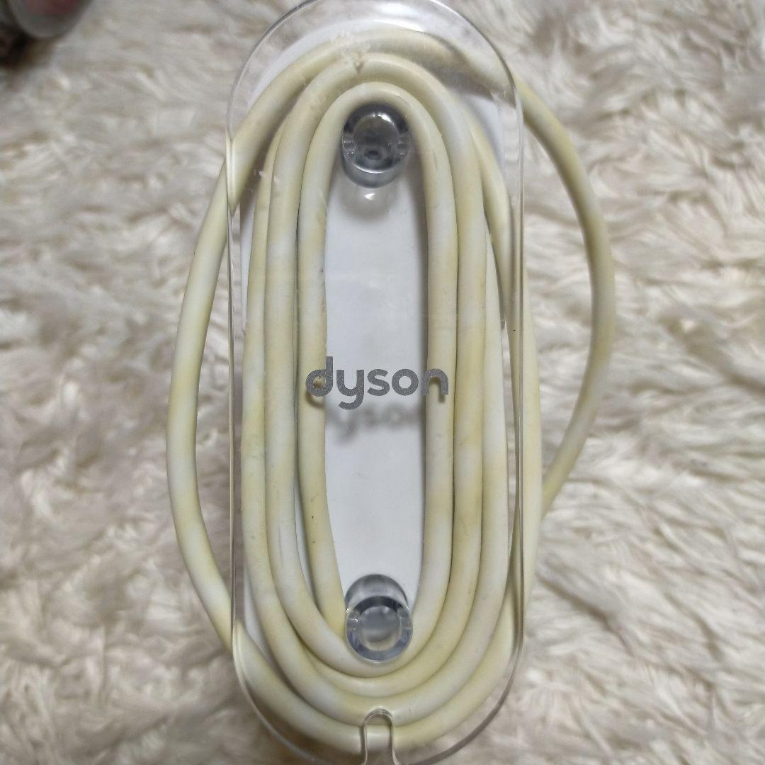 【定価121,000円】ダイソン ロボット掃除機 RB02