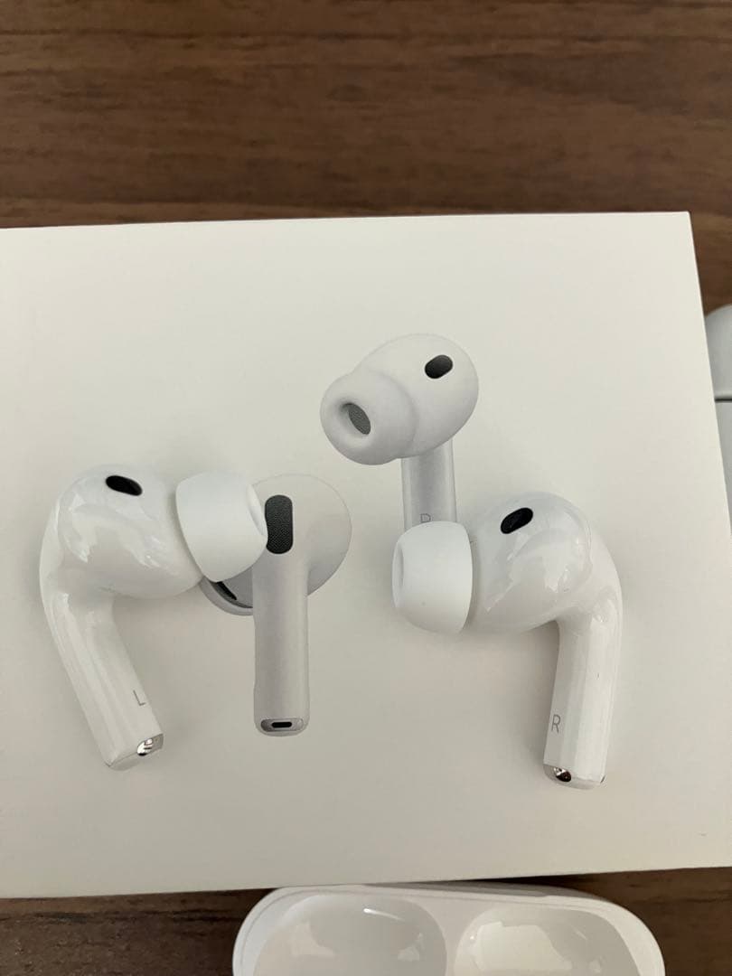 airpods pro 3 本体とケース