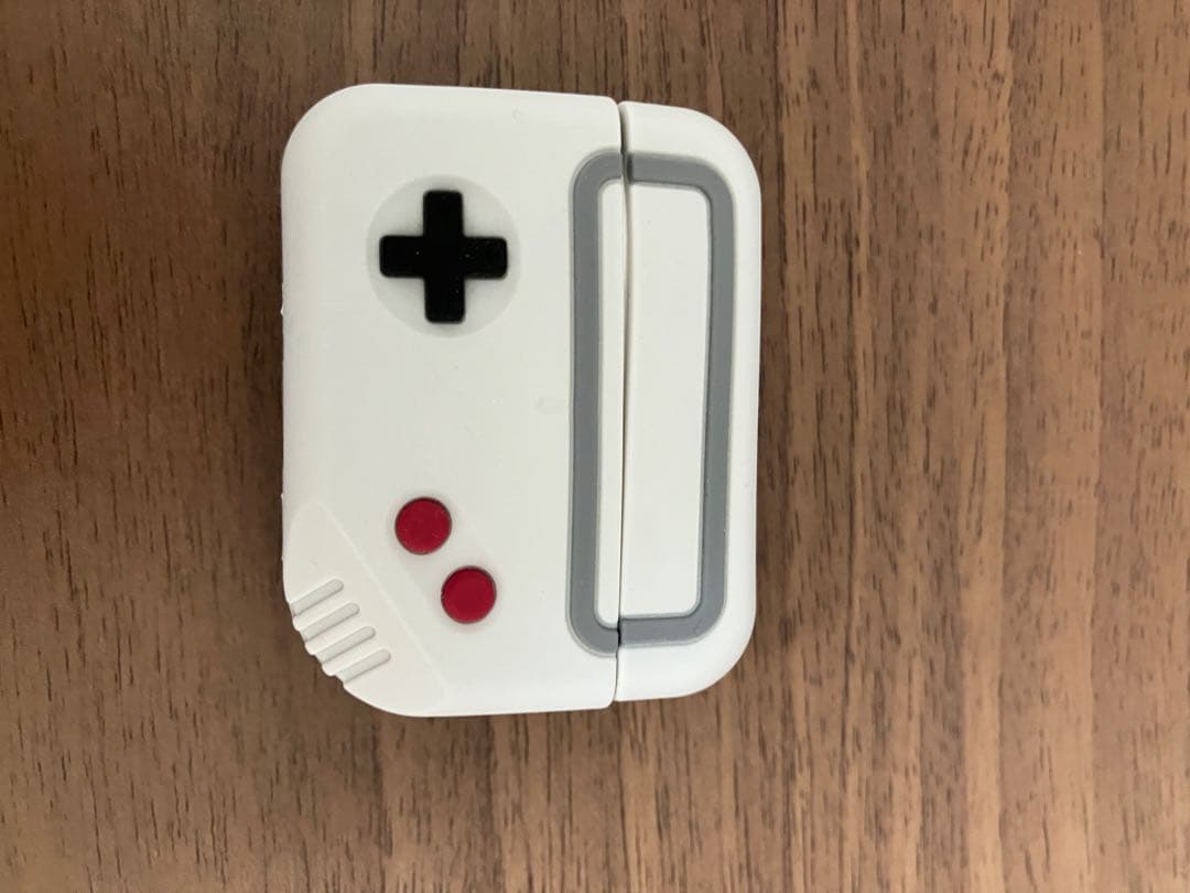 airpods pro 3 本体とケース