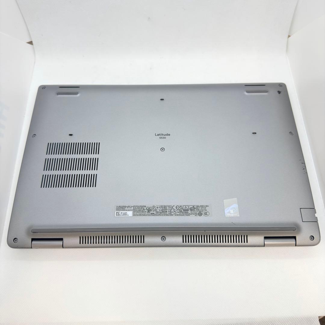 Dell Latitude 5530 第12世代 i7 / 16G / 512G