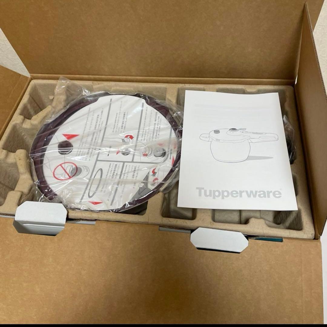 レア【新品】タッパーウェア　圧力鍋3.2ℓ