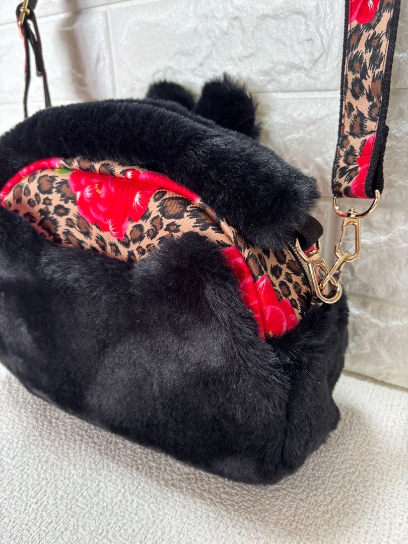 さ*ー様 コヤンイサムチョン　ハンドメイド　ファーショルダーバッグ　サンダーちゃ