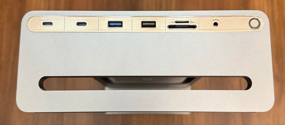 ANKER 675 USB-C Docking Station モニター台