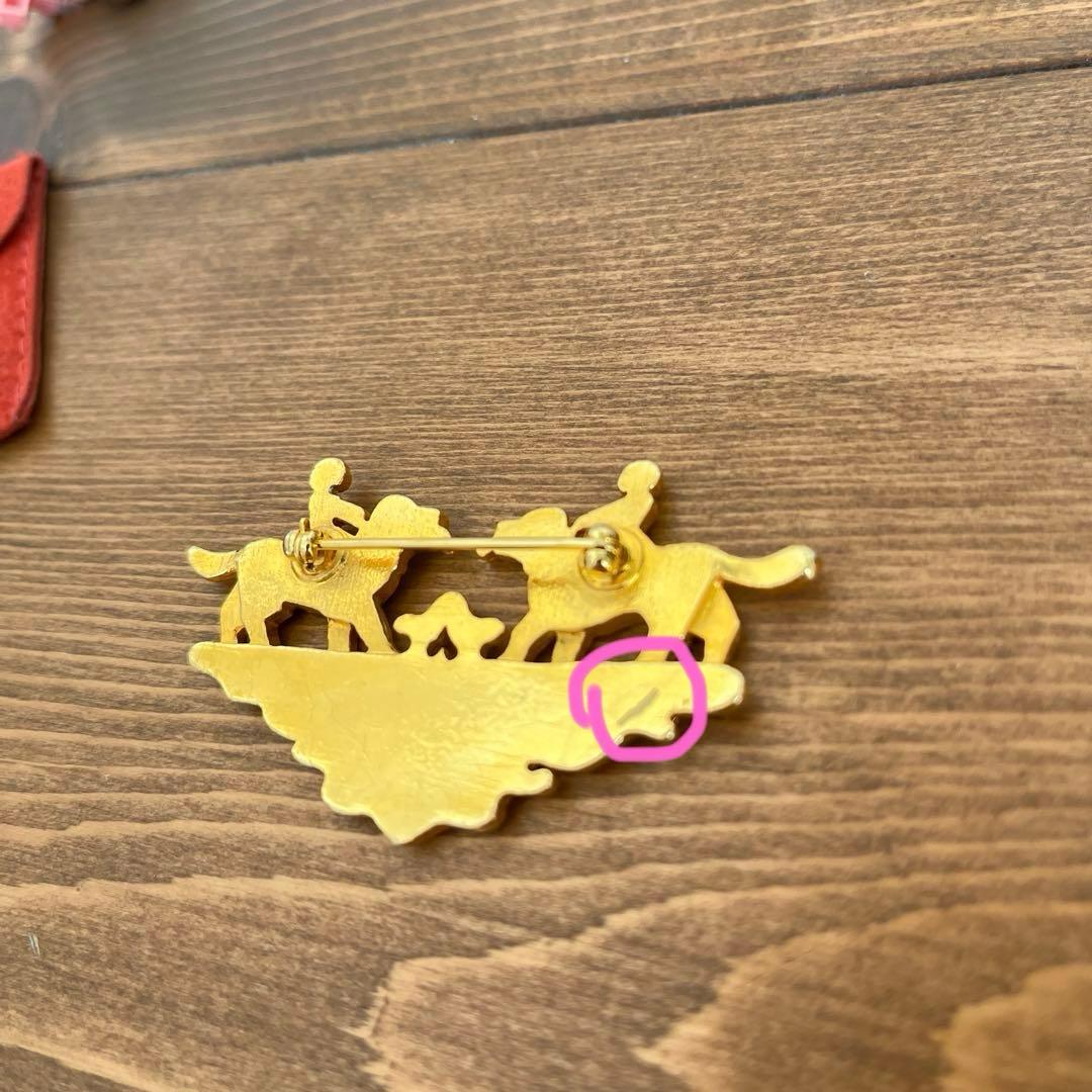 タイムセール！エルメス　少女と犬のブローチ