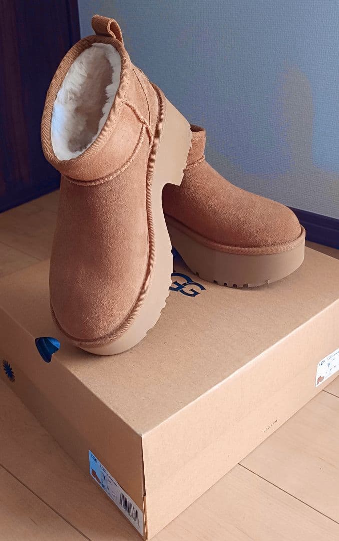 UGG アグ クラシック ウルトラ ミニ ニュー ハイツ