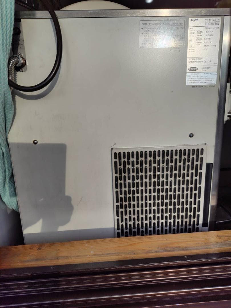 2009年製 パナソニック ソフトクリーム サーバー SSF-M161PN