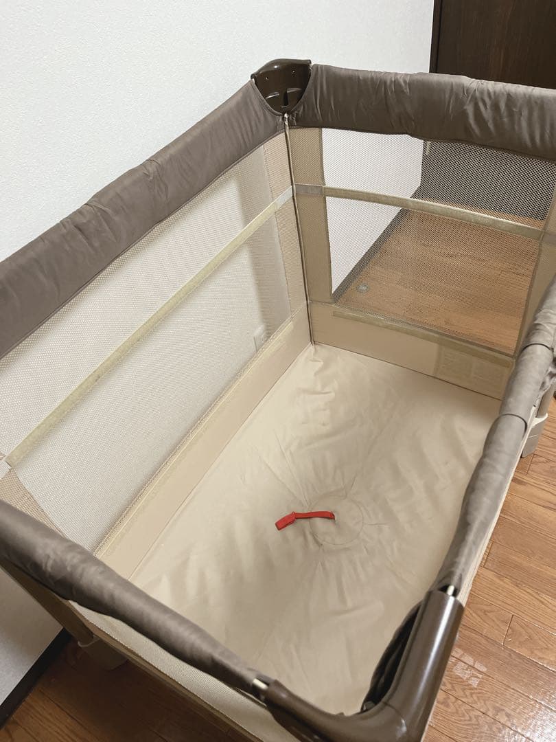 【美品】アップリカ ココネルエアー ベビーベッド サークル 寝具
