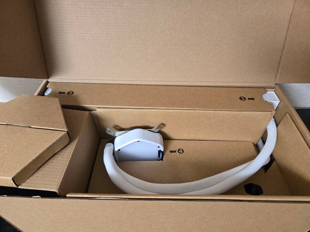 MasterLiquid 360 Atmos II LCD 簡易水冷 ホワイト