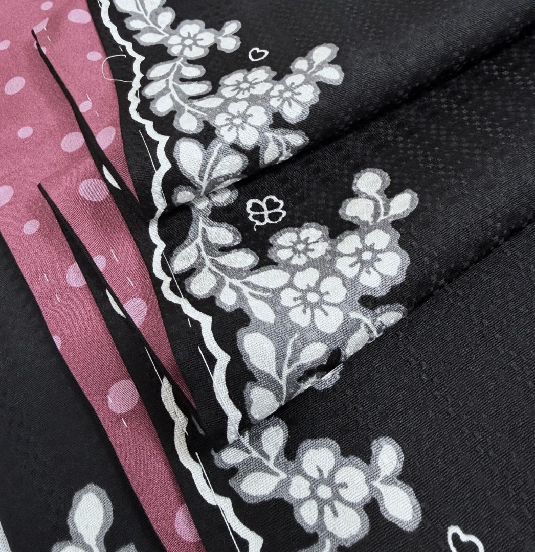 専用：着物８　松田聖子　小花スカラップ柄袷着物　黒　正絹　身丈１６９裄丈６９.５