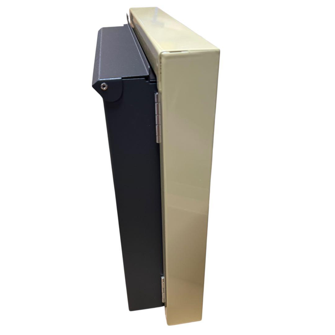 ドイツ製 Serafini 高級 メールボックス 鍵付き 未使用品 アイボリー